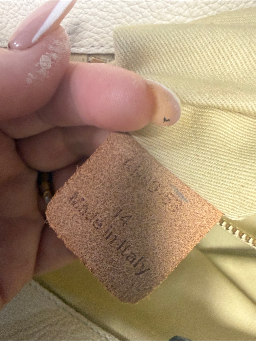 Chloé Shelby Cream Leather Tote Bag - Picture 16 of 17